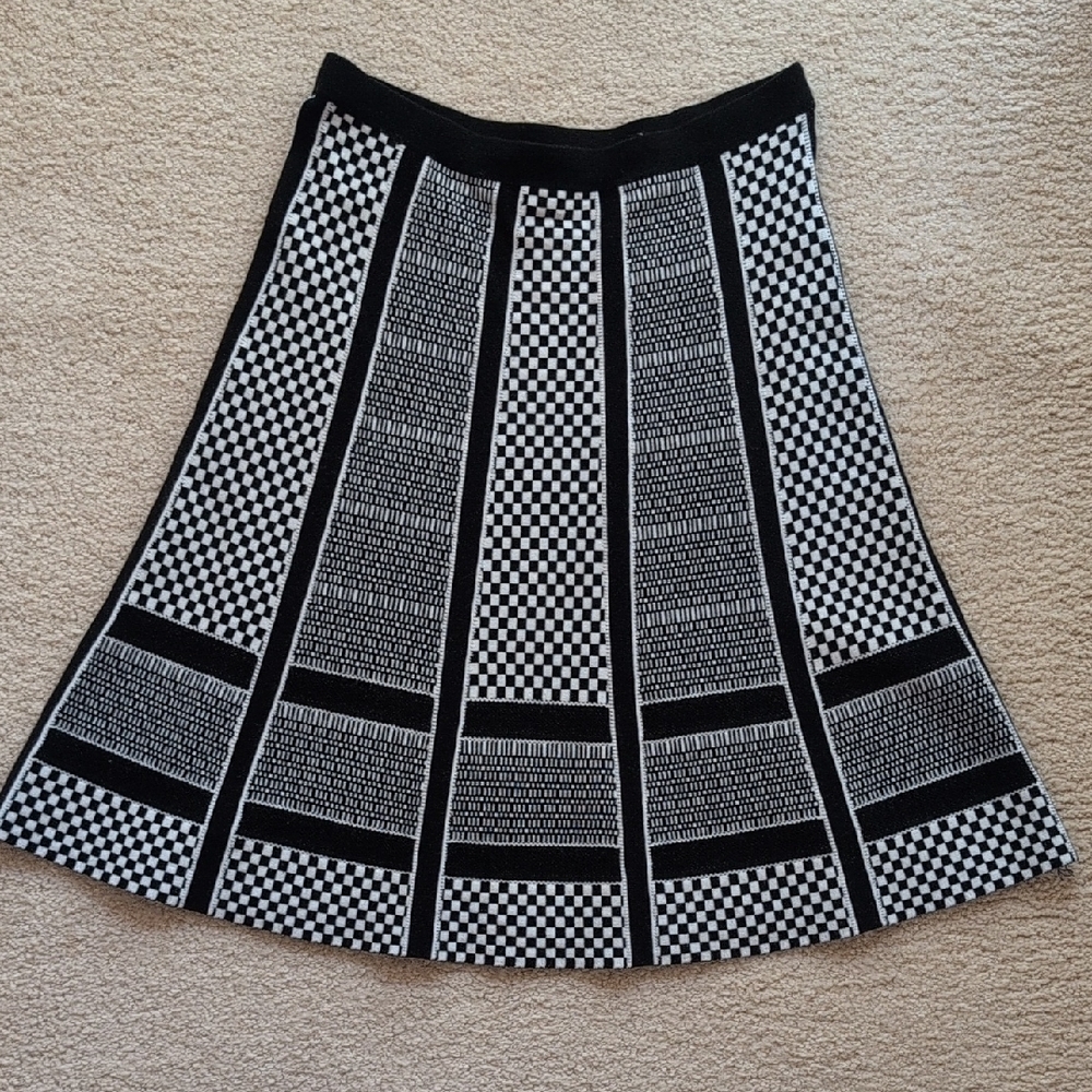 Black and White Patterned Skirt